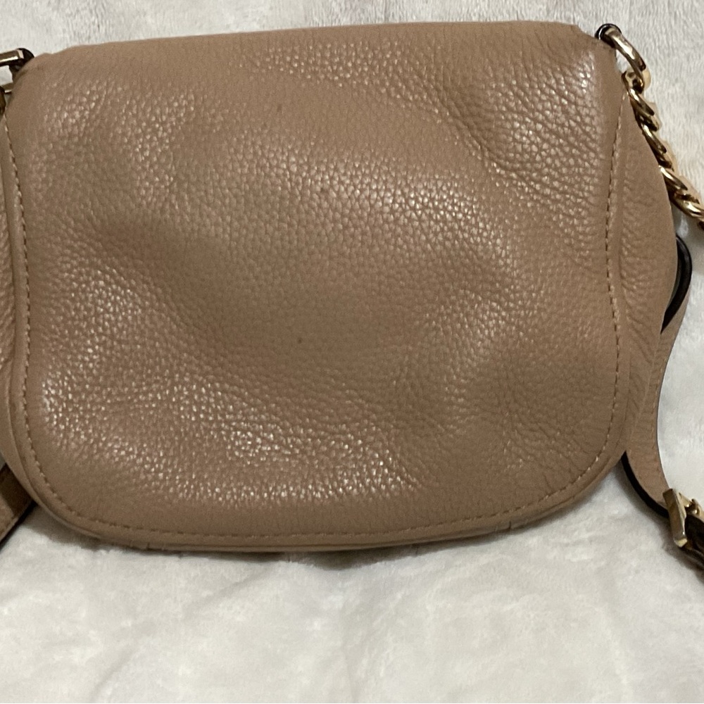 Michael Kors Taupe Pebbled Leather Crossbody with Gold Chain - Picture 9 of 10